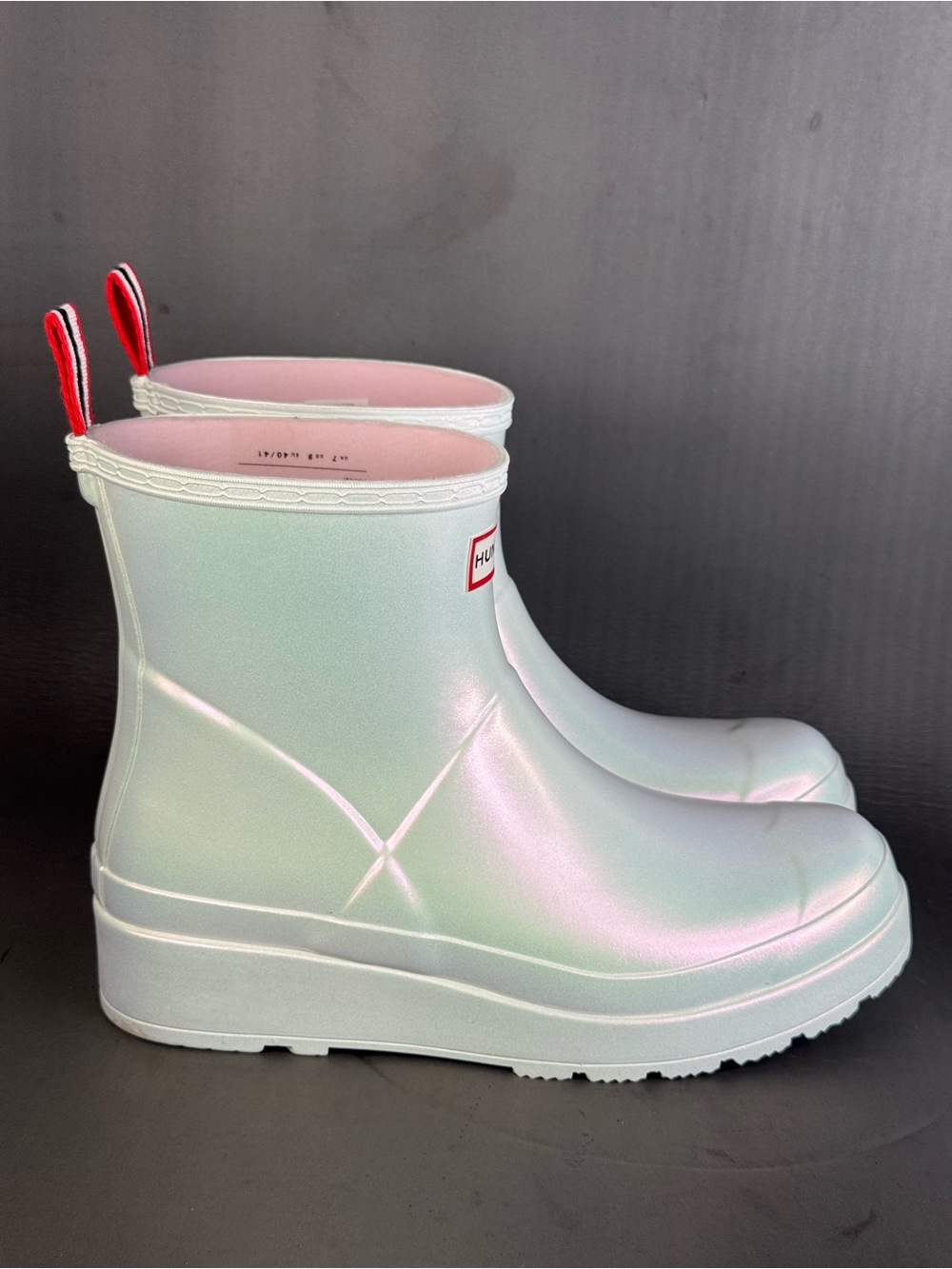 Hunter Iridescent Pearl White Play Short Platform boot shoes womens size 9